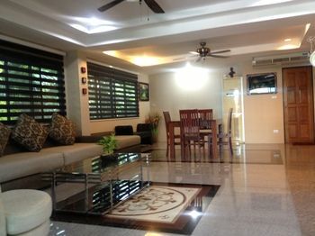 River Hill Resort Kanchanaburi Extérieur photo